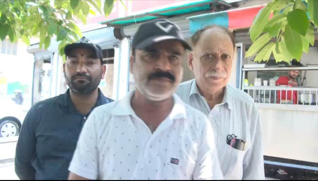 देहरादून ऑटो संगठन का सराहनीय कदम: सैनिकों और उनके परिजनों को मिलेगी फ्री सेवा