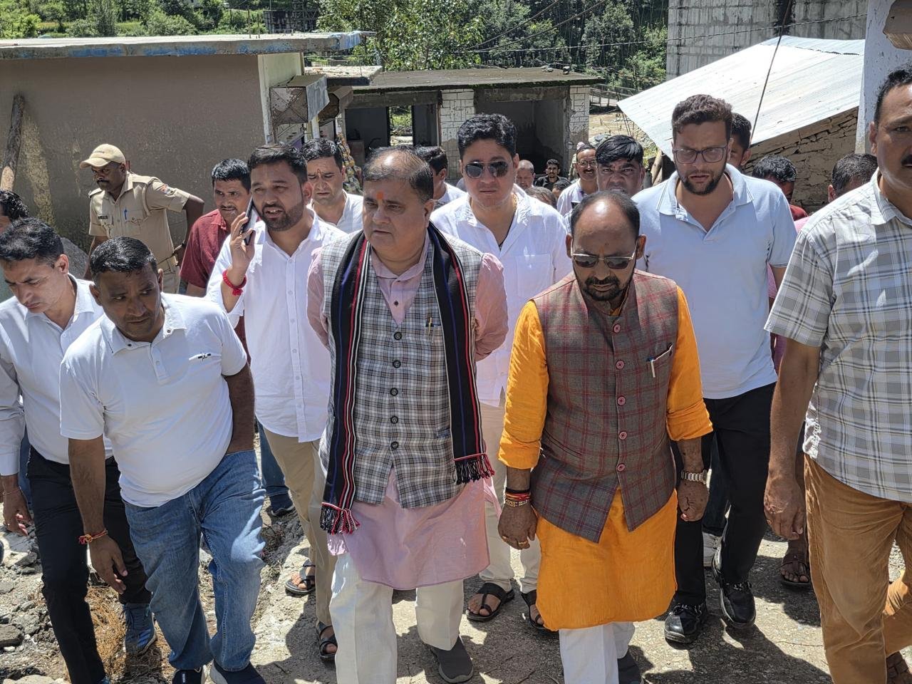चमोली आपदा: प्रभावितों से मिले राज्यसभा सांसद महेंद्र भट्ट, हर संभव मदद का भरोसा दिया