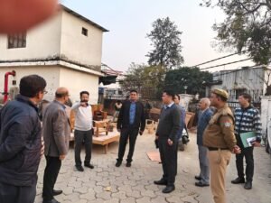 कुंभ 2027 से पहले अतिथि गृहों की बदलेगी सूरत, आधुनिक सुविधाओं और सुरक्षा मानकों से होंगे सुसज्जित,देहरादून से हरिद्वार तक सचिव आवास डॉ. आर. राजेश कुमार का औचक निरीक्षण, व्यवस्थाओं में सुधार को लेकर अधिकारियों को सख्त निर्देश