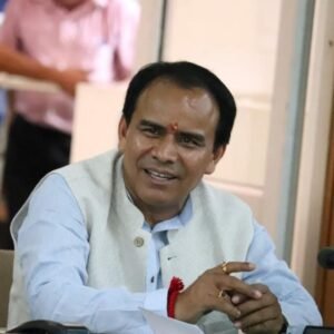 गुजरात के दो दिवसीय दौरे पर रहेंगे सहकारिता मंत्री डाॅ. धन सिंह रावत,गांधीनगर में आयोजित सहकारिता मंत्रियों के सम्मेलन में करेंगे प्रतिभाग,उच्च स्तरीय बैठक में ‘सहकार से समृद्धि’ पर रखेंगे उत्तराखंड का रोड़मैप