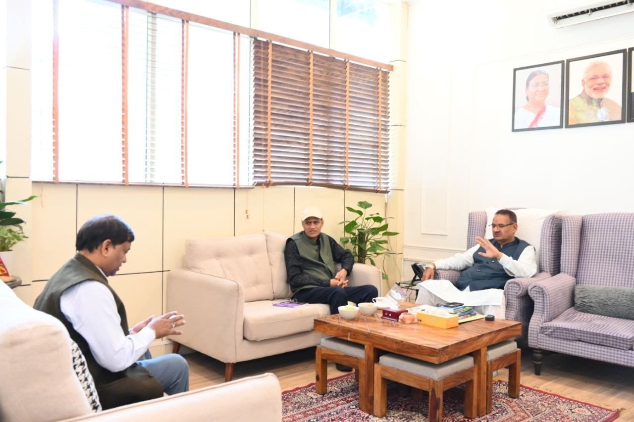 कृषि मंत्री गणेश जोशी के सख्त निर्देश, किसानों के खातों में ससमय मिले एप्पल मिशन का बजट