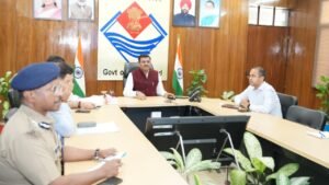 मुख्य सचिव ने ली सचिवालय में लॉ एंड ऑर्डर को लेकर बैठक,रोड रेज और हुड़दंग की घटनाओं पर की गहरी नाराजगी व्यक्त,शहर और आसपास के क्षेत्रों में पीक ऑवर और रात की गस्त बढ़ायी जाए: मुख्य सचिव