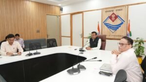 राज्य के हर स्कूल में बजेगी वॉटर बेल,ग्रीष्म ऋतु की समीक्षा बैठक में मुख्य सचिव ने दिए निर्देश