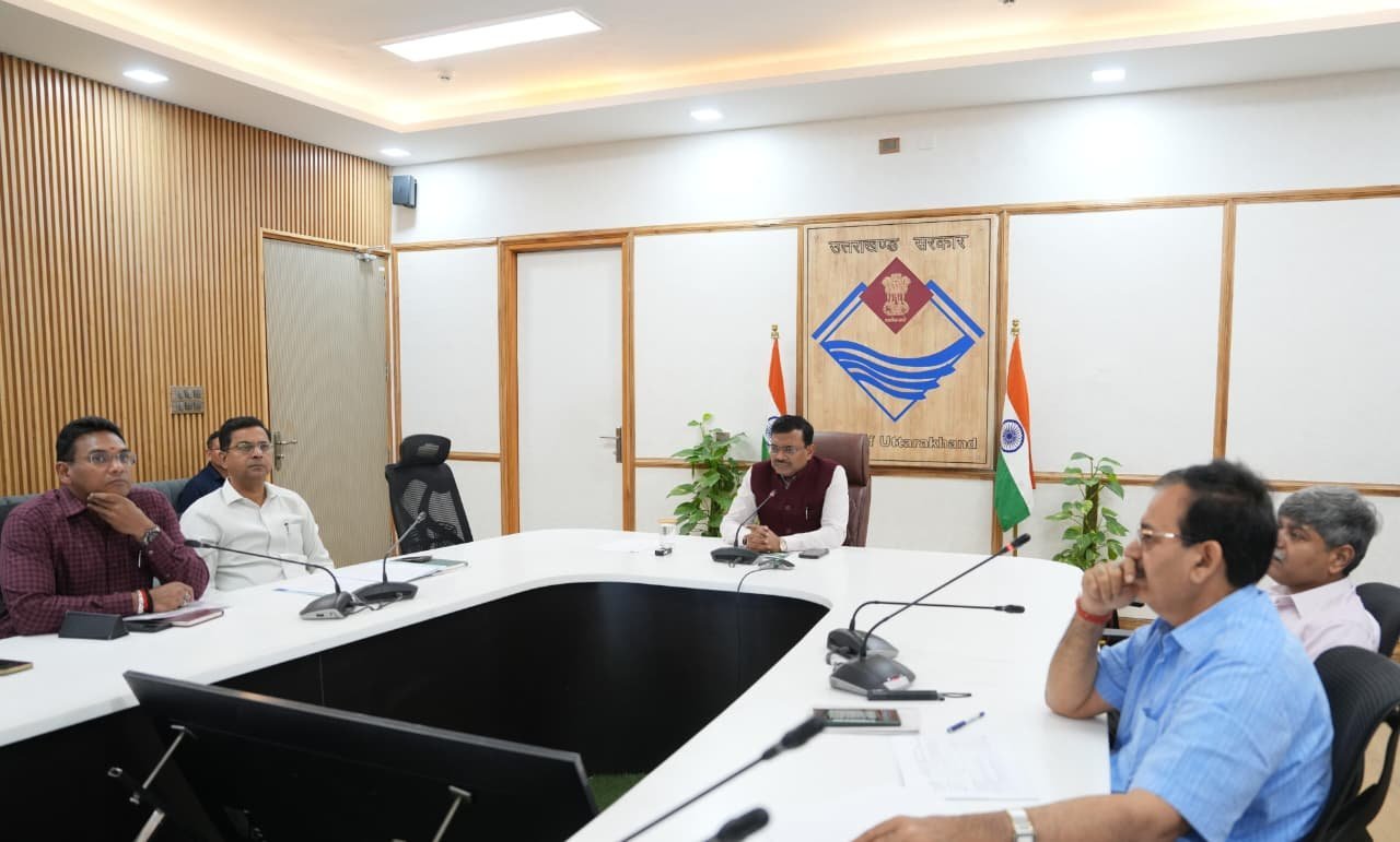 मुख्य सचिव ने की प्रदेश के रोपवे प्रोजेक्ट की समीक्षा,ब्रिडकुल करेगा रोपवे के लिए रेगुलेटरी बॉडी का कार्य,जागेश्वर धाम परियोजना में रोपवे को किया जाए शामिल: मुख्य सचिव