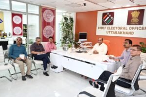 घर पर अनुस्पस्थित मतदाताओं के घर BLA को साथ ले जाएं BLO – सीईओ, मुख्य निर्वाचन अधिकारी ने ली जनपदों की समीक्षा बैठक