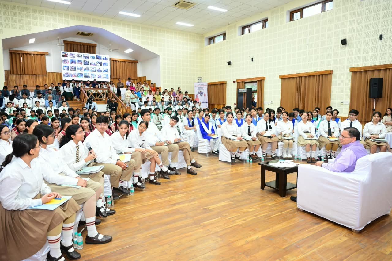 मेरे सपनों का उत्तराखंड’ अभियान को मिला ऐतिहासिक जनसमर्थन, 2.5 लाख से अधिक विद्यार्थियों ने भेजे निबंध,कक्षा 11वीं-12वीं के विद्यार्थियों ने उत्तराखंड के भविष्य को लेकर साझा किए अपने विचार