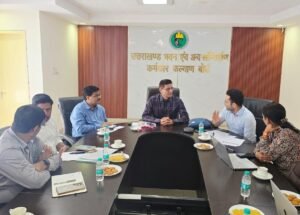 उत्तराखण्ड की CMSSY योजना का अध्ययन करने पहुंची उत्तर प्रदेश की टीम,मुख्यमंत्री  श्रमिक स्वास्थ्य सुरक्षा योजना बनी दूसरे राज्यों के लिए प्रेरणा, उत्तर प्रदेश की टीम ने समझा उत्तराखण्ड का मॉडल