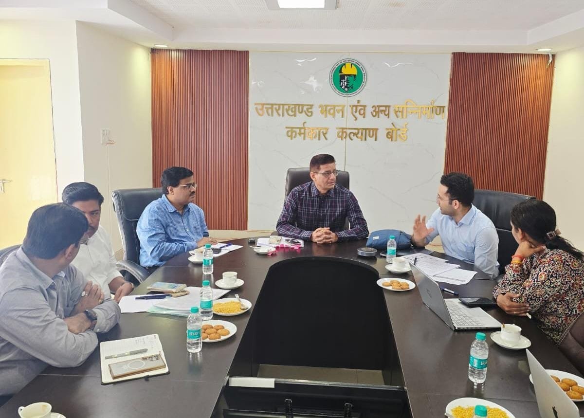 उत्तराखण्ड की CMSSY योजना का अध्ययन करने पहुंची उत्तर प्रदेश की टीम,मुख्यमंत्री  श्रमिक स्वास्थ्य सुरक्षा योजना बनी दूसरे राज्यों के लिए प्रेरणा, उत्तर प्रदेश की टीम ने समझा उत्तराखण्ड का मॉडल