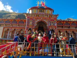बदरीनाथ धाम के कपाट 16 नवंबर को रात 9:37 बजे होंगे बंद, 12 नवंबर से शुरू होंगी पंच पूजाएं